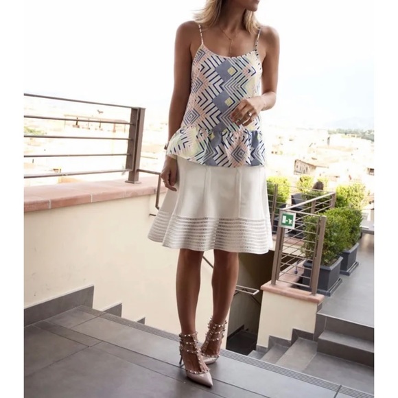 Diane Von Furstenberg DVF Samara Crochet Hem Knit Flare Skirt Sz M - Picture 15 of 15